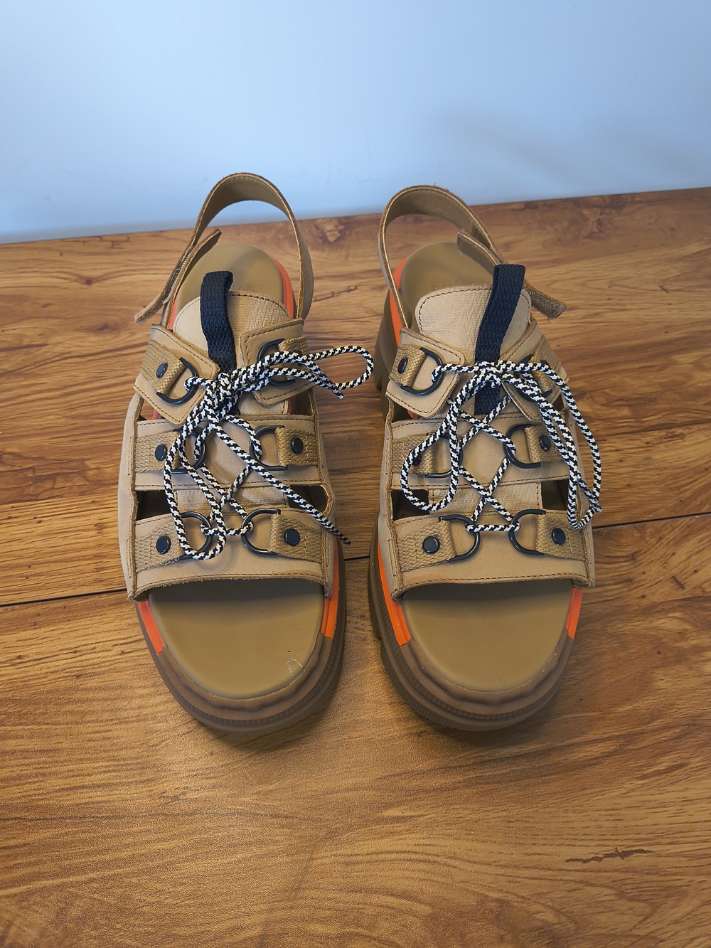 Sorel Kinetic Impact Slingback Sandal Tan & Orange US 10.5